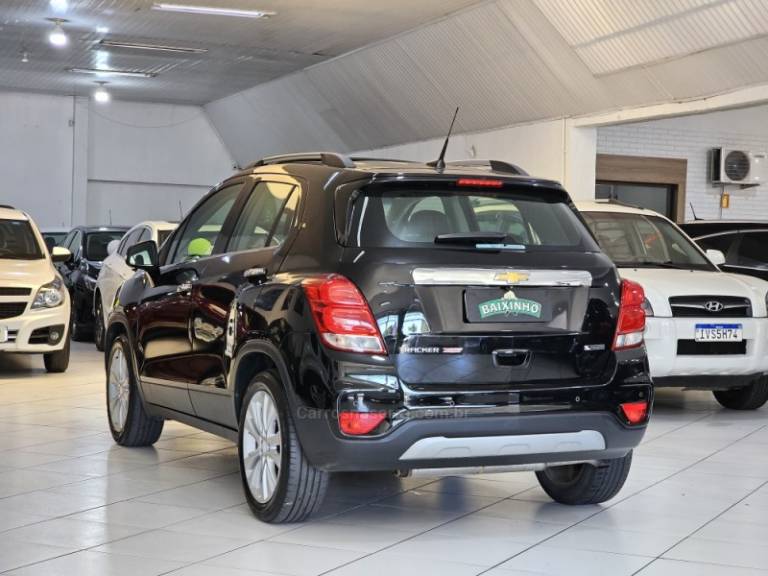 CHEVROLET - TRACKER - 2018/2018 - Preta - R$ 95.900,00