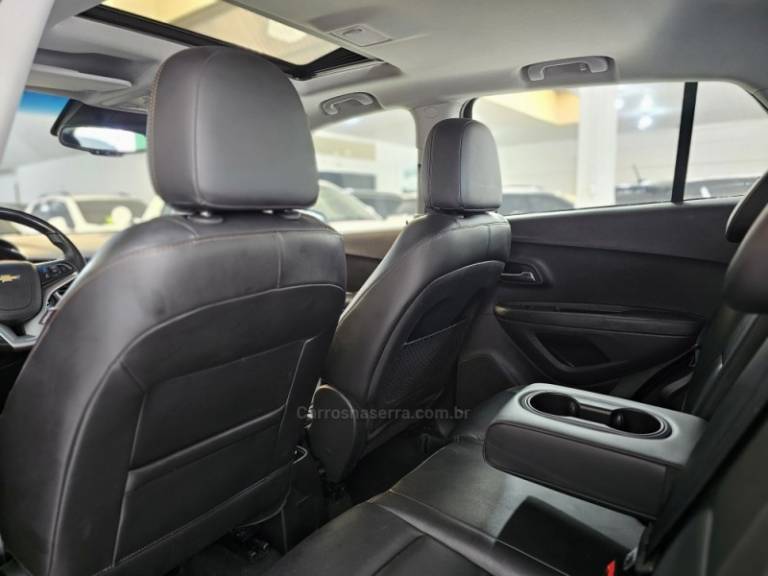 CHEVROLET - TRACKER - 2018/2018 - Preta - R$ 95.900,00