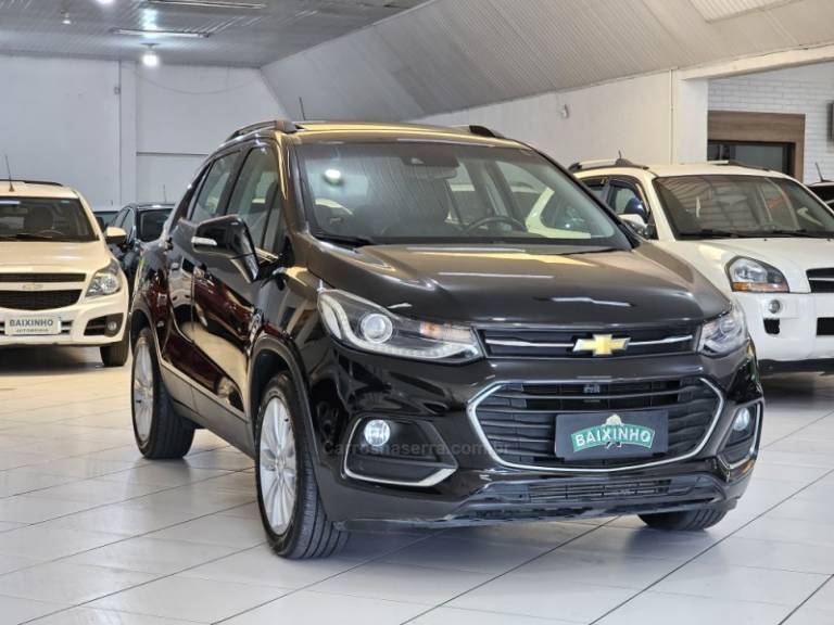 CHEVROLET - TRACKER - 2018/2018 - Preta - R$ 95.900,00