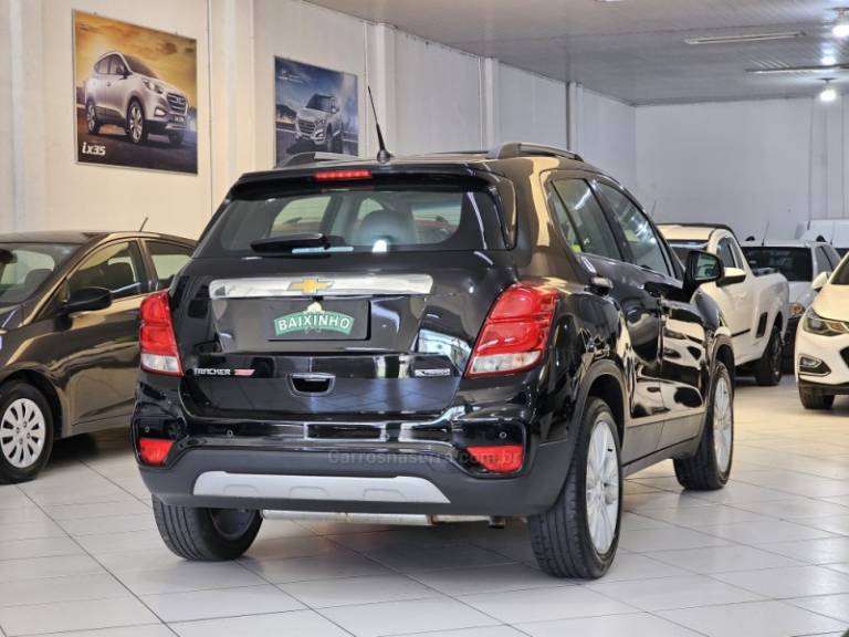 CHEVROLET - TRACKER - 2018/2018 - Preta - R$ 95.900,00